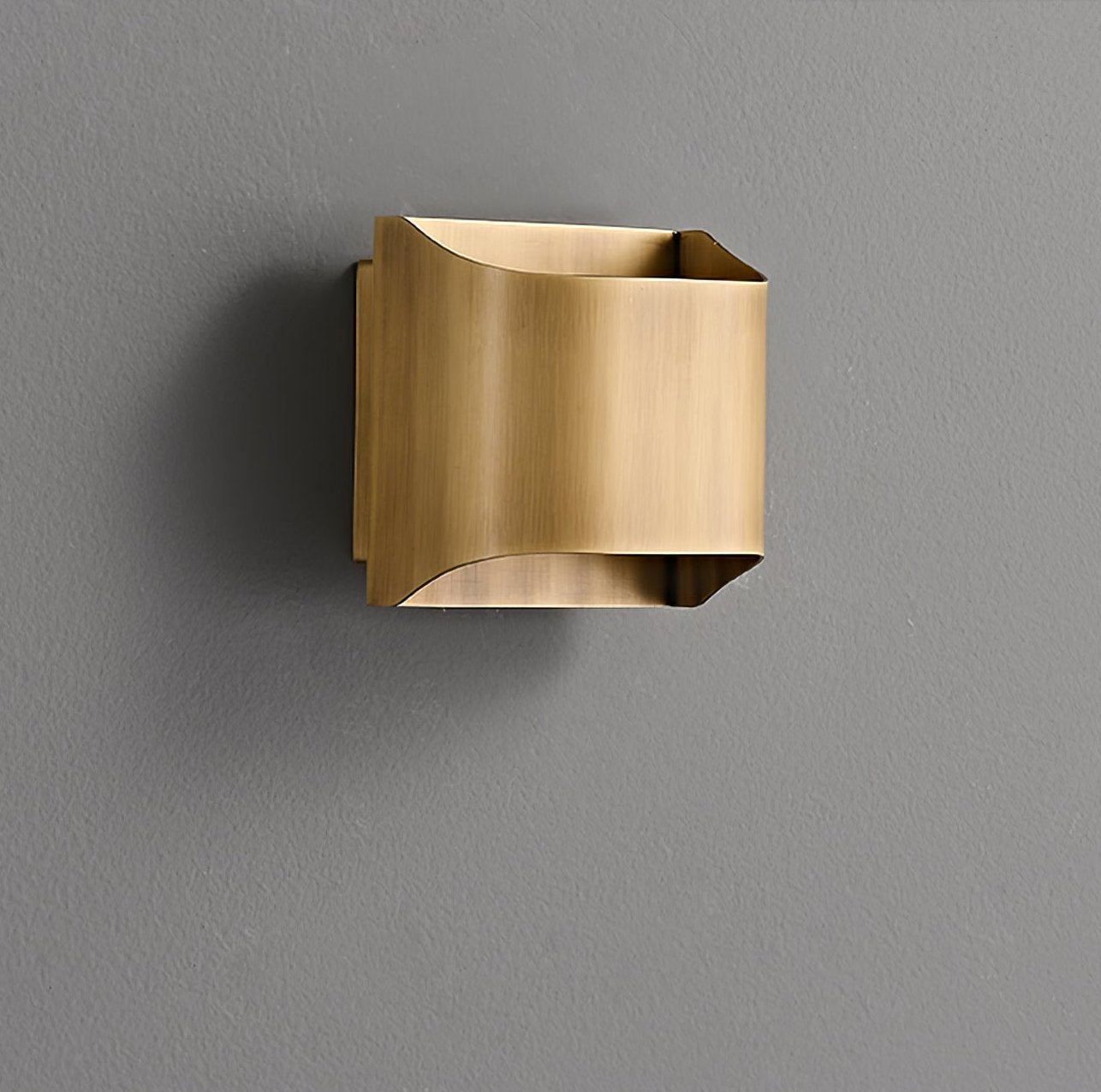 Modern Curved Brass LED Wall Sconce 1-Light