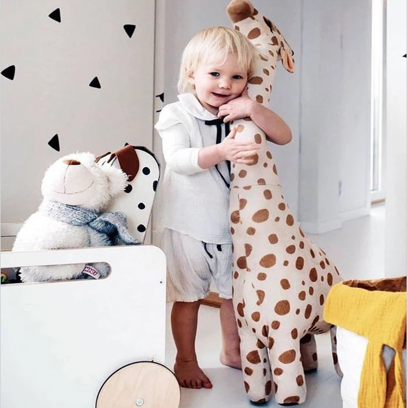 Guili | Giant Giraffe Plush Toy | Comfort and Hugs for your child - Soft, oversized giraffe plush, perfect for playing and for bedtime.