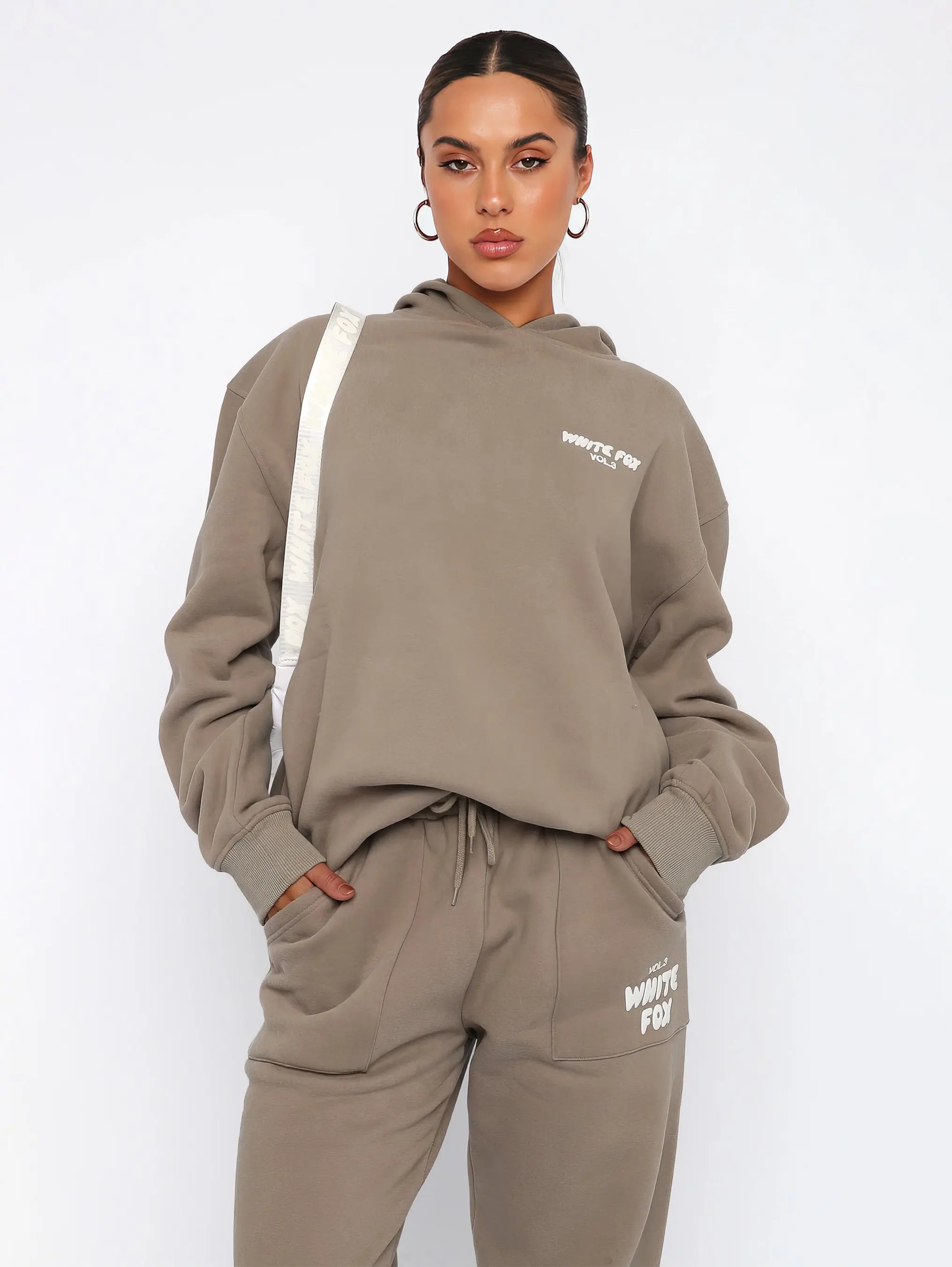 Soft Relaxed Fit Hoodie and Jogger Set for Everyday Comfort