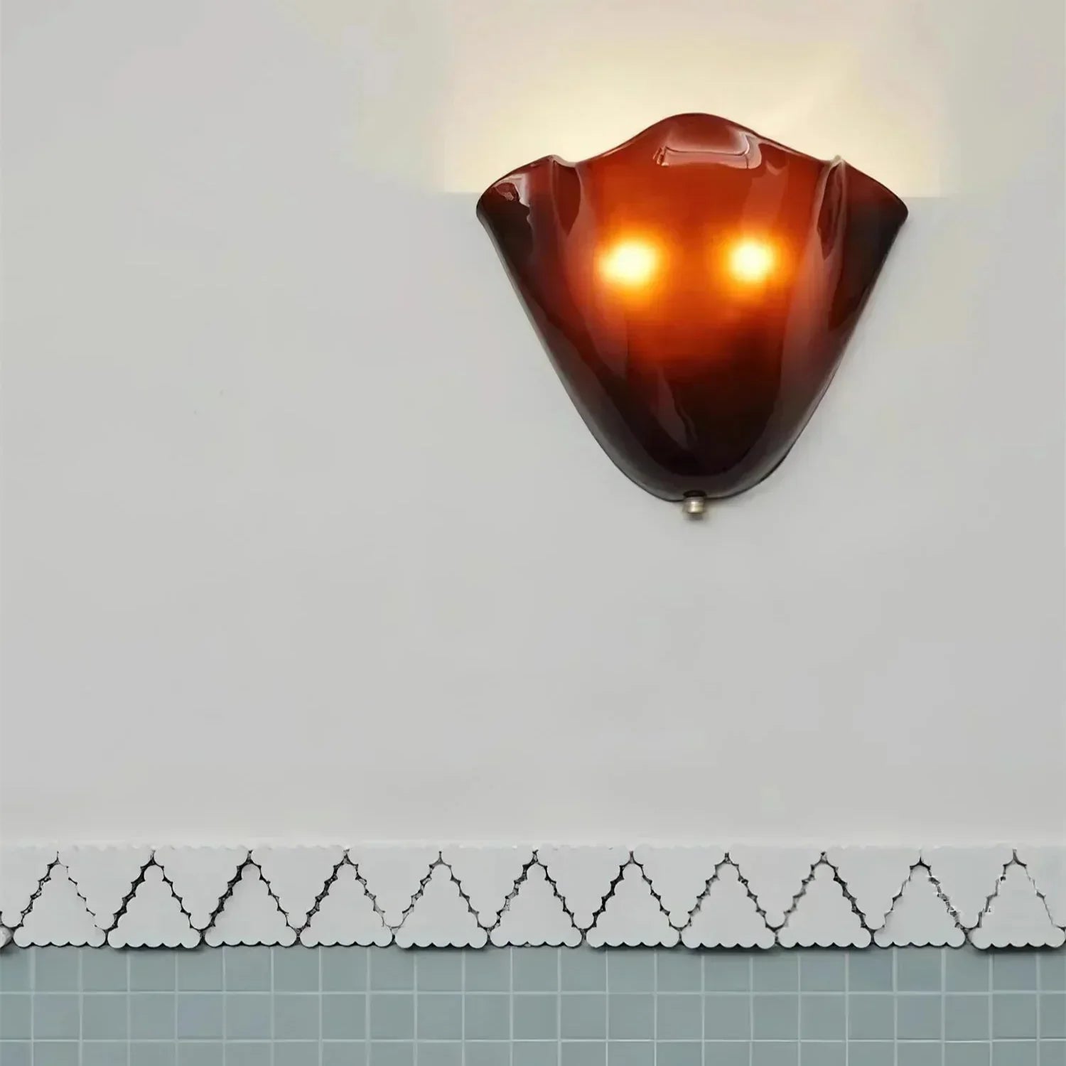 Retro Stained Glass Skirt Shell Wall Sconce LED 1-light