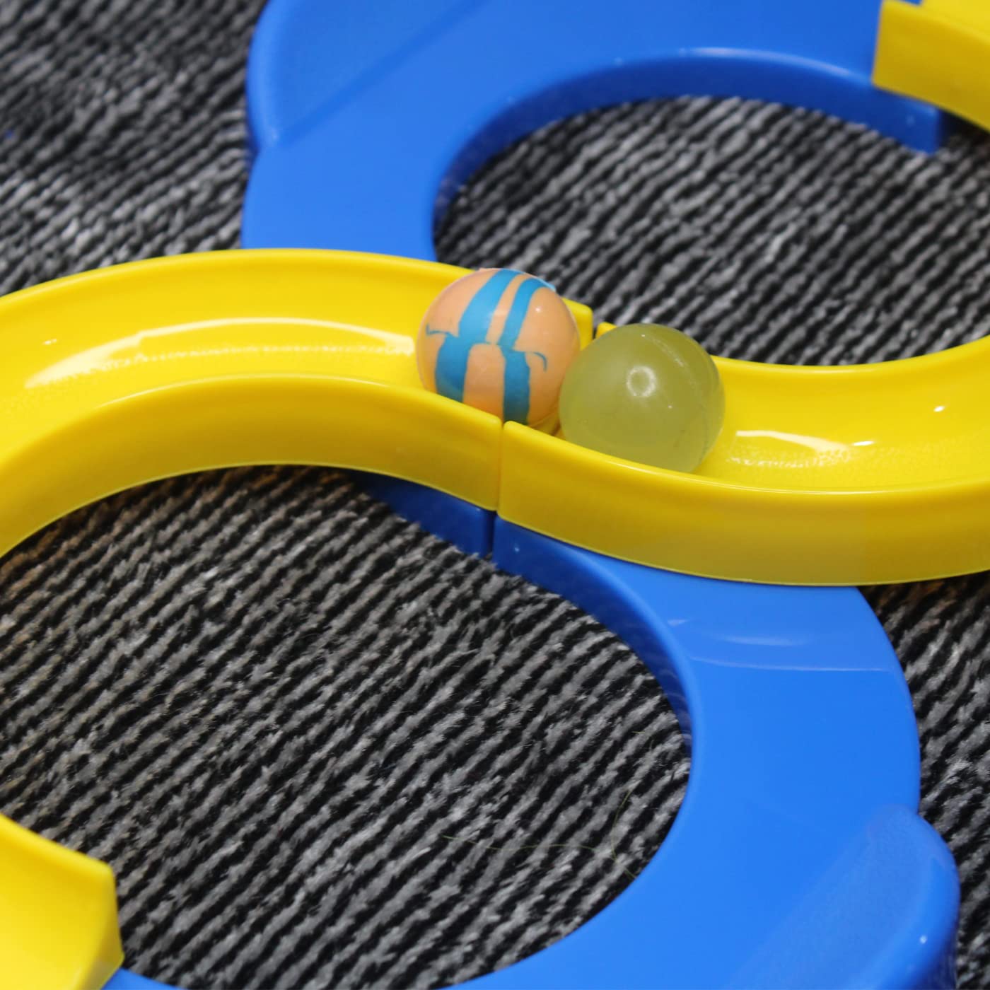 Guili | OrbitBall | Keep the Ball in Motion - Infinite Track Game