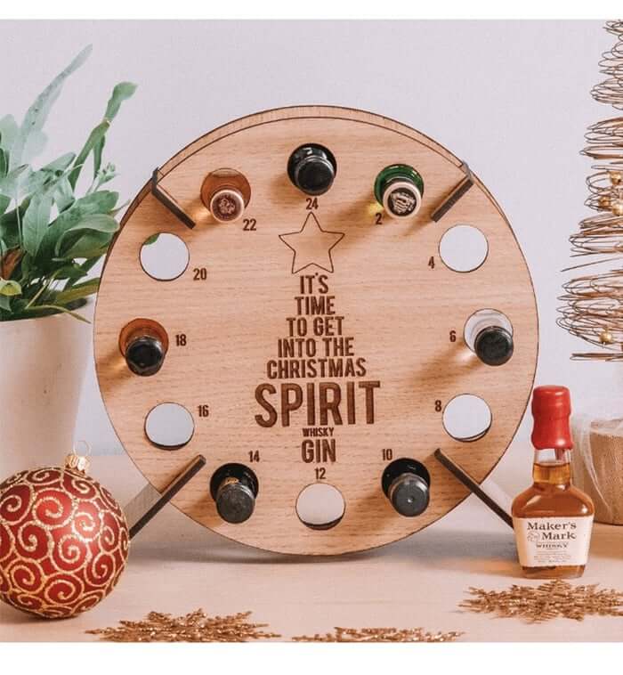 Guili | Wooden Advent Calendar | Christmas Tree Shape & Refillable | For Beer, Wine & Mini Bottles | Reusable