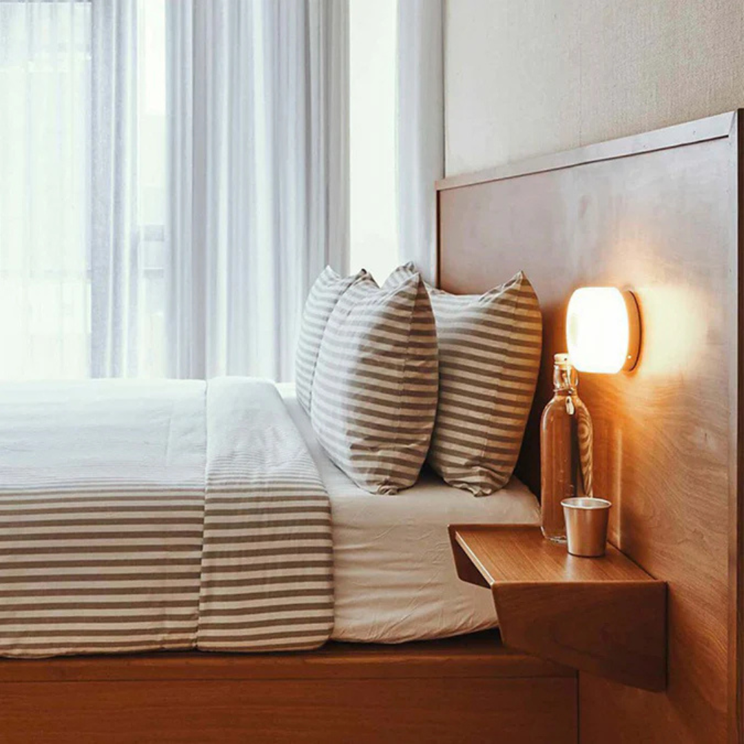 Modern Glass Round Wall Sconce LED 1-Light