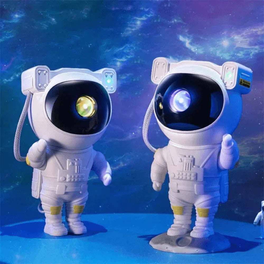 Guili | SpaceGlow | Create magical starry nights - Astronaut projector lamp