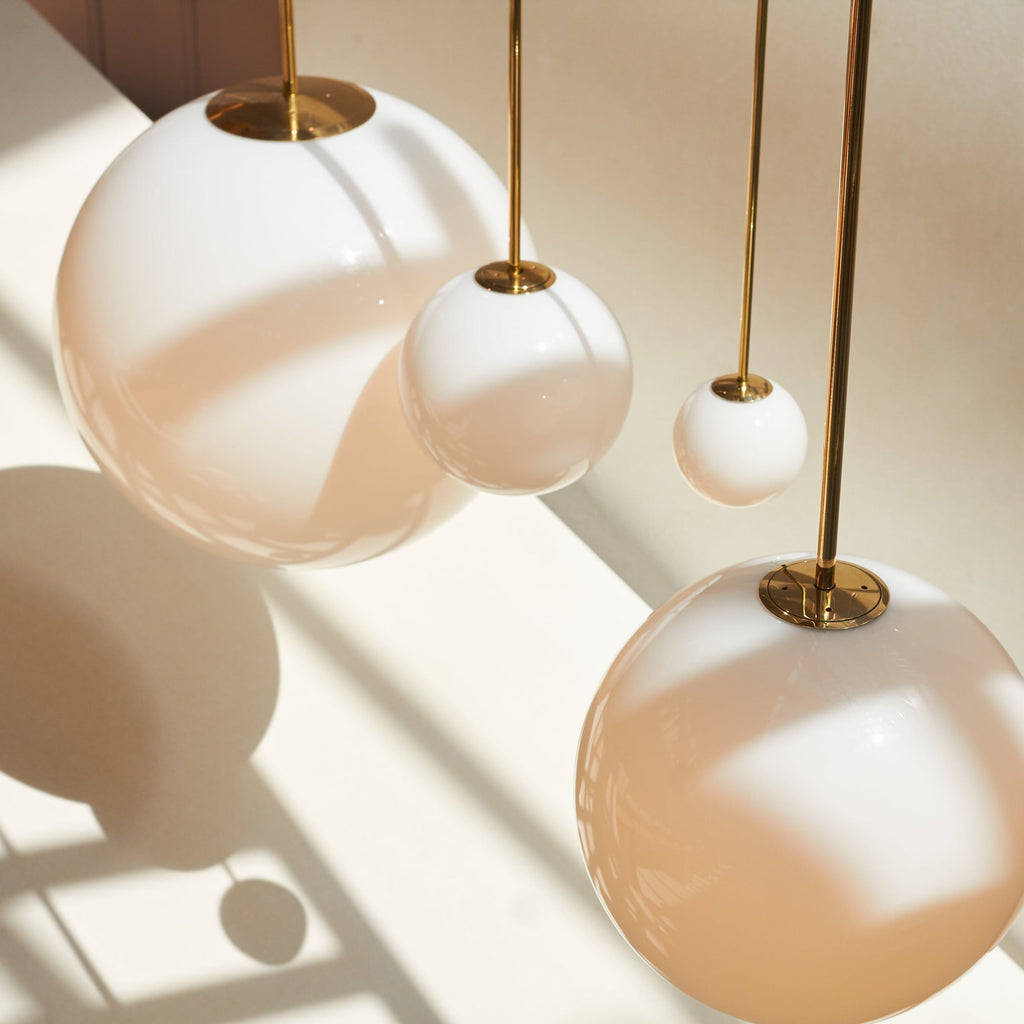 Minimalist Brass Globe Glass Pendant 1-Light