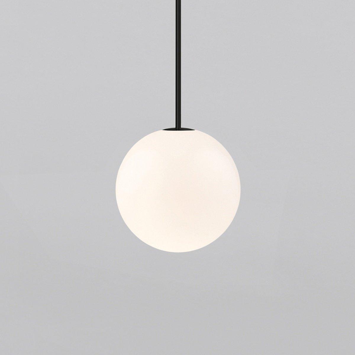 Minimalist Brass Globe Glass Pendant 1-Light
