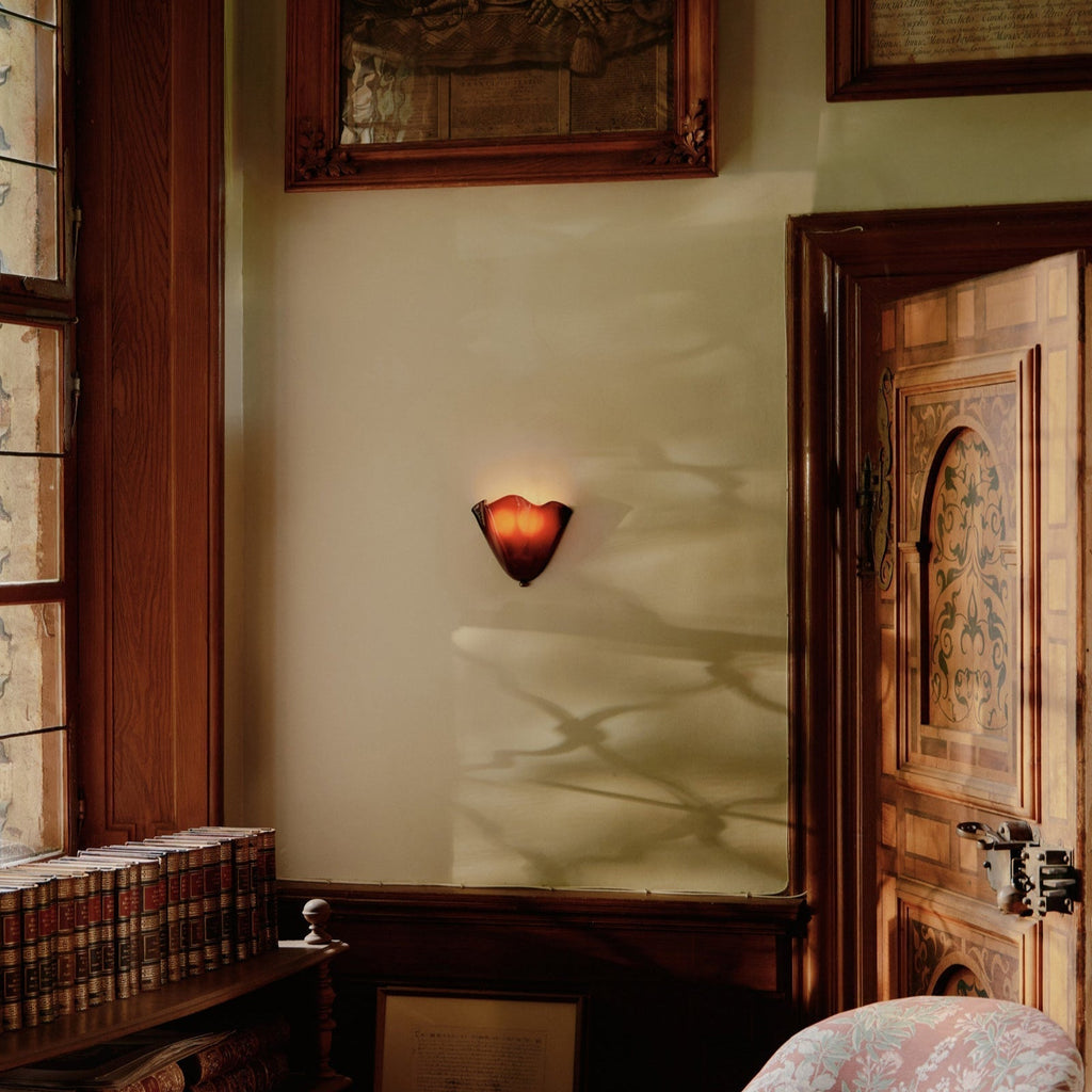 Retro Stained Glass Skirt Shell Wall Sconce LED 1-light