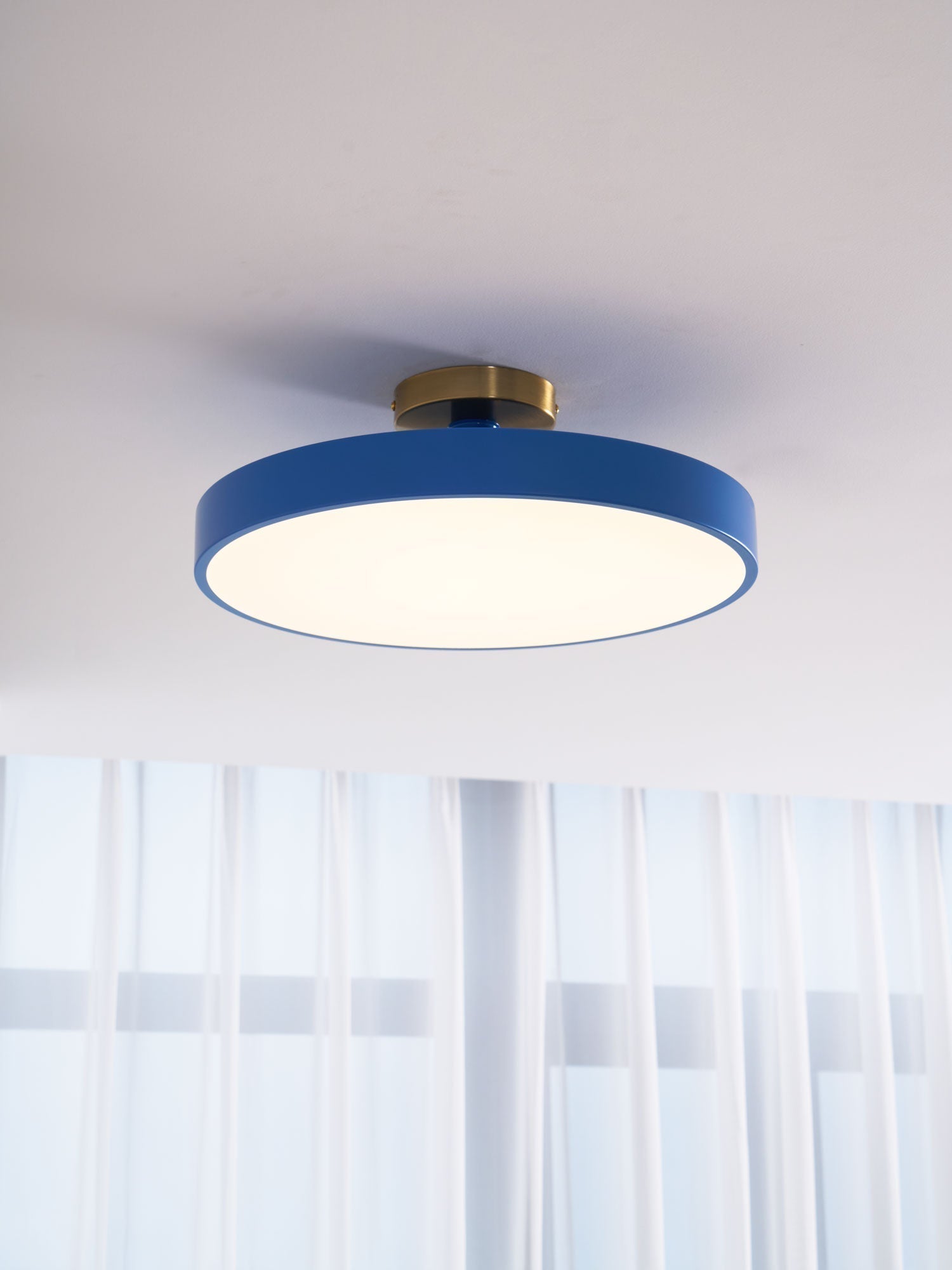 Modern Round LED Flush Mount Ceiling Light 1-Light