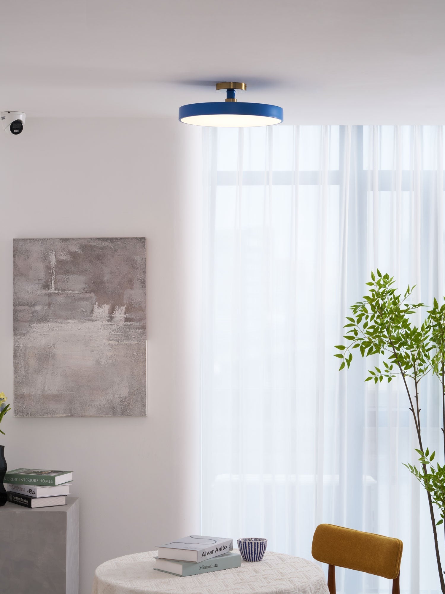 Modern Round LED Flush Mount Ceiling Light 1-Light