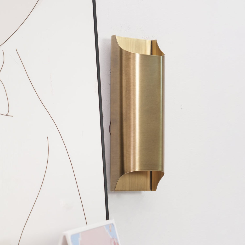 Modern Curved Brass LED Wall Sconce 1-Light