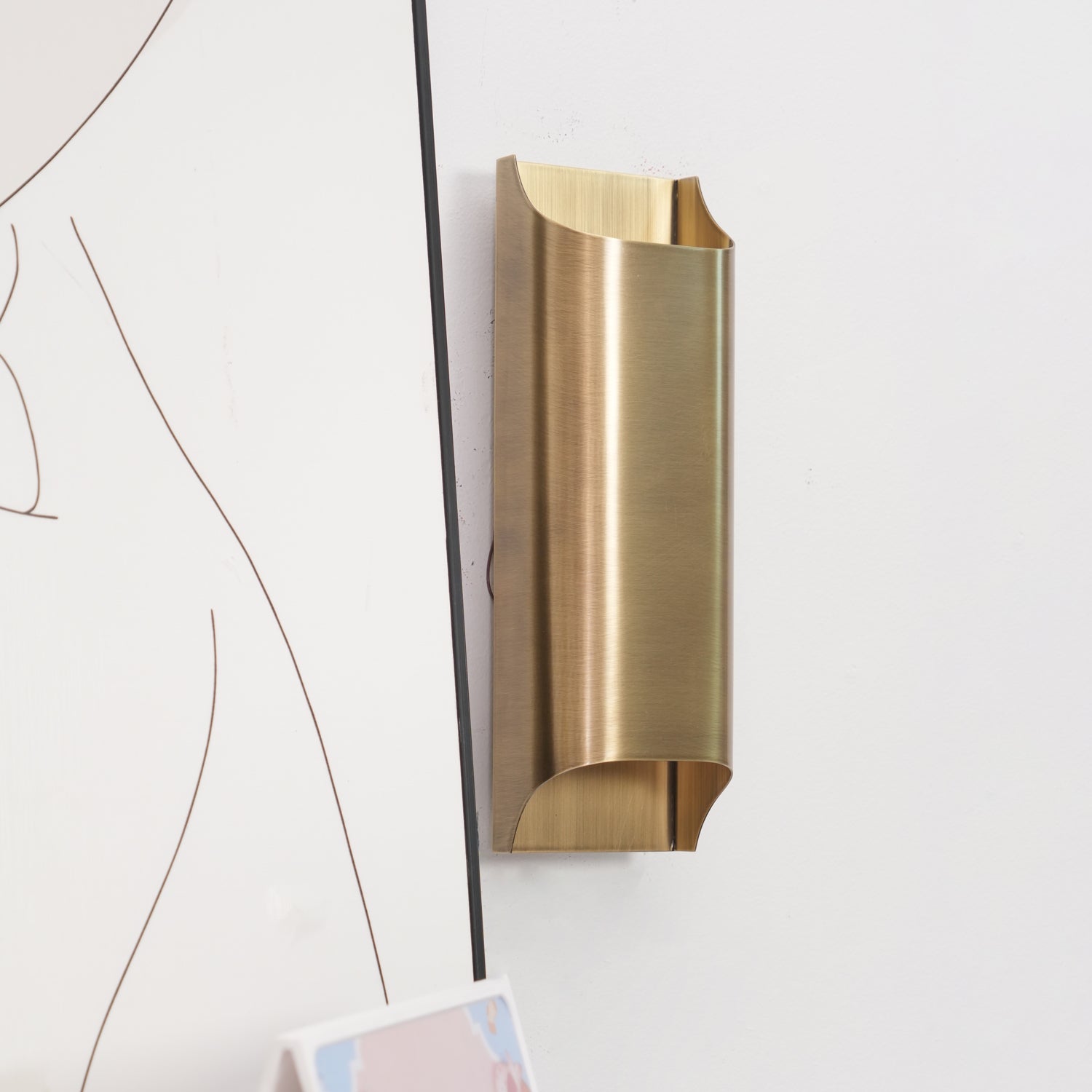Modern Curved Brass LED Wall Sconce 1-Light