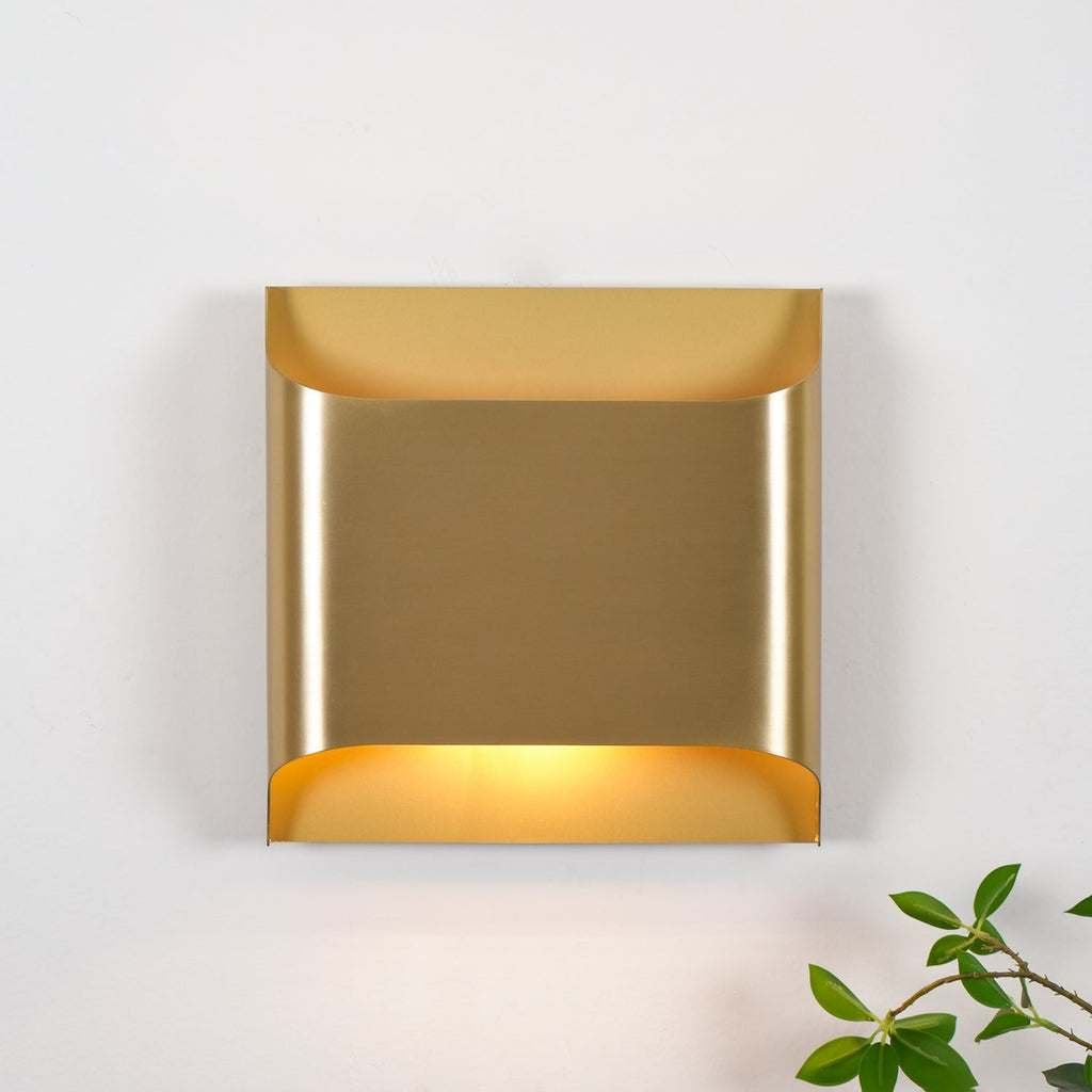 Modern Curved Brass LED Wall Sconce 1-Light