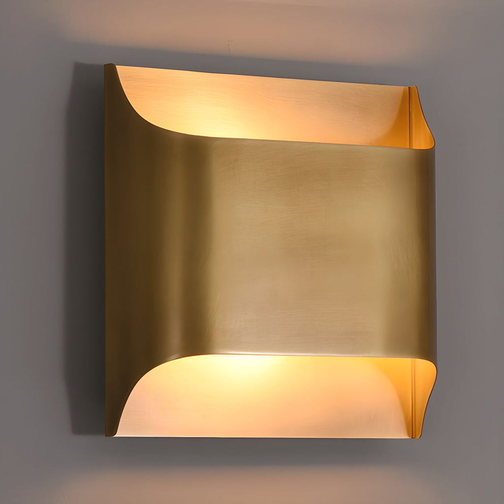 Modern Curved Brass LED Wall Sconce 1-Light