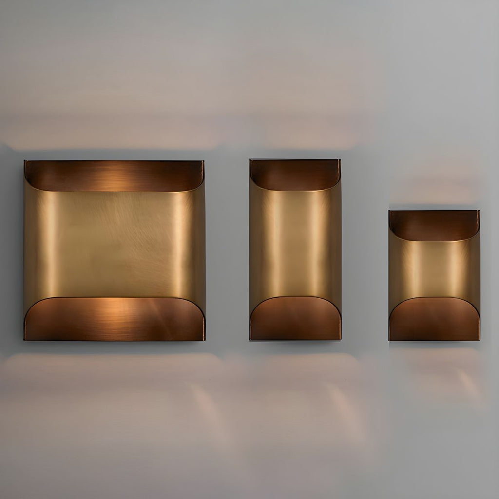 Modern Curved Brass LED Wall Sconce 1-Light