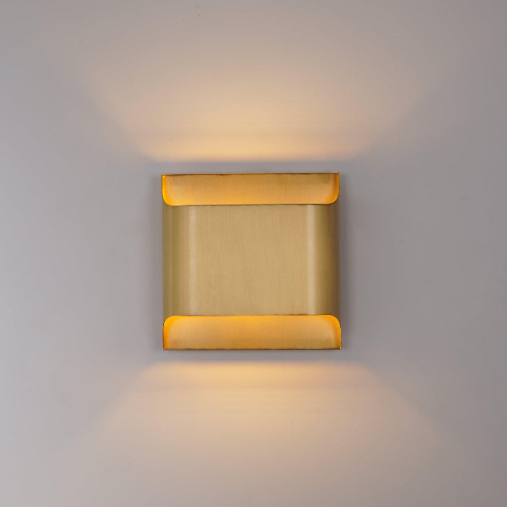 Modern Curved Brass LED Wall Sconce 1-Light