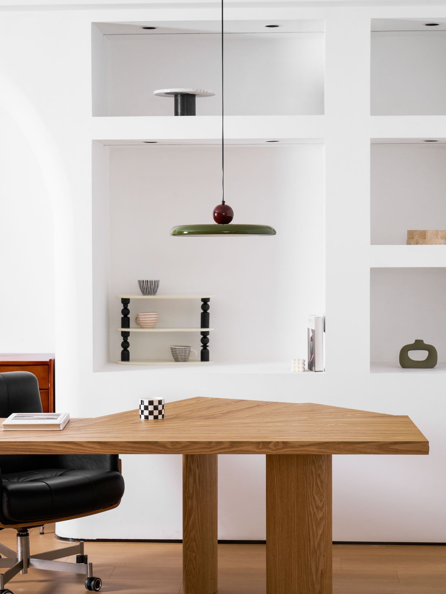 Modern Disc LED Plug-in Pendant Light 1-Light