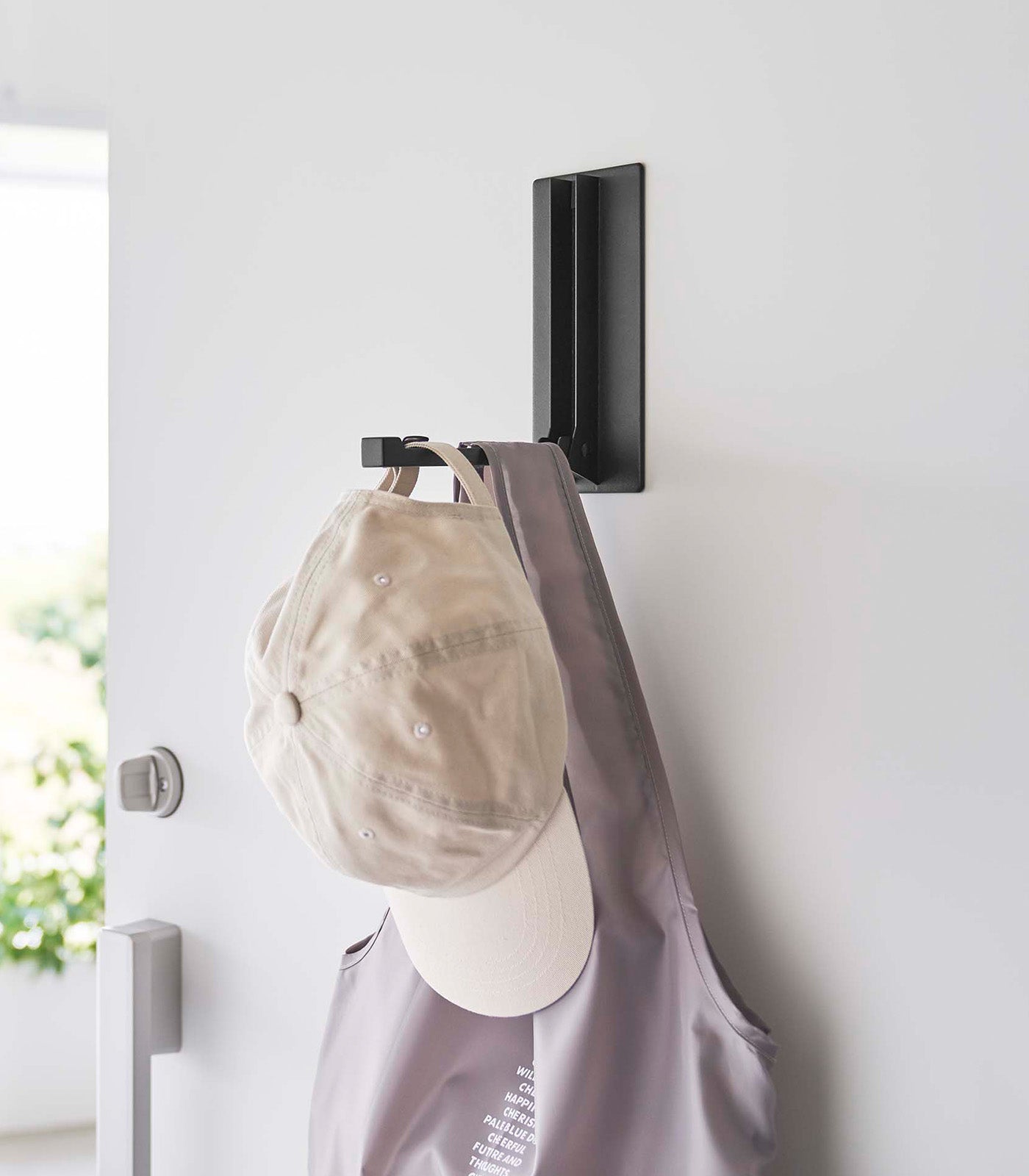 Guili | Magnetic Folding Hook - Steel