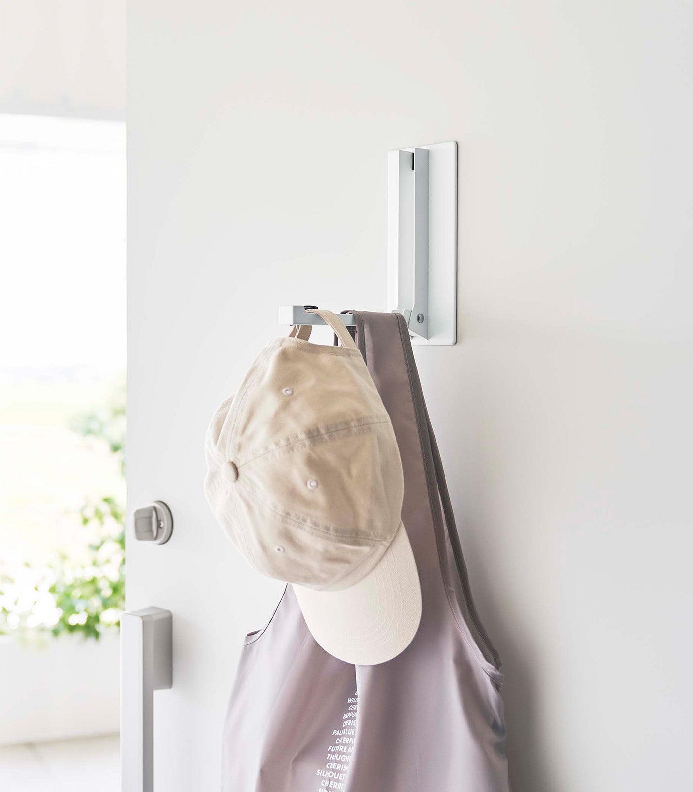 Guili | Magnetic Folding Hook - Steel