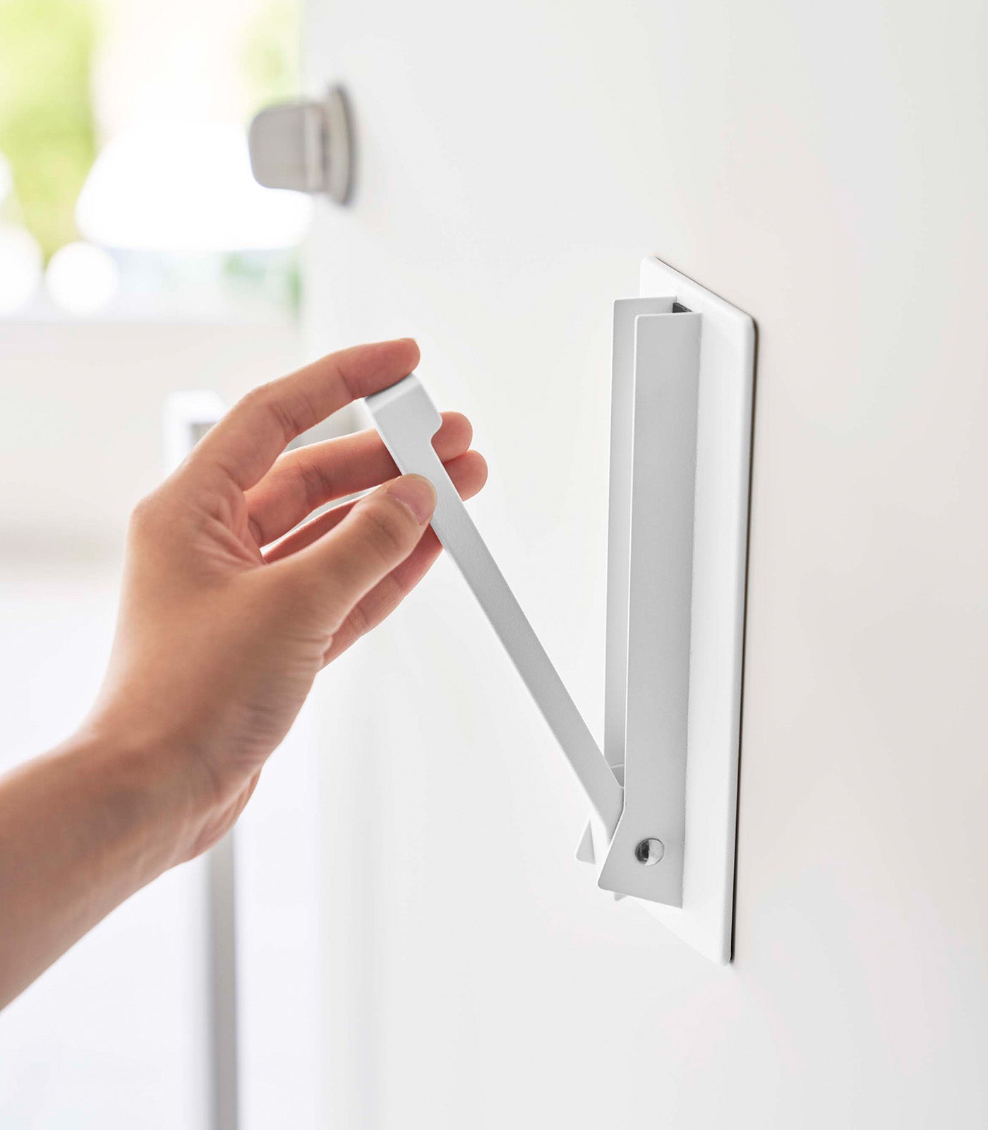 Guili | Magnetic Folding Hook - Steel