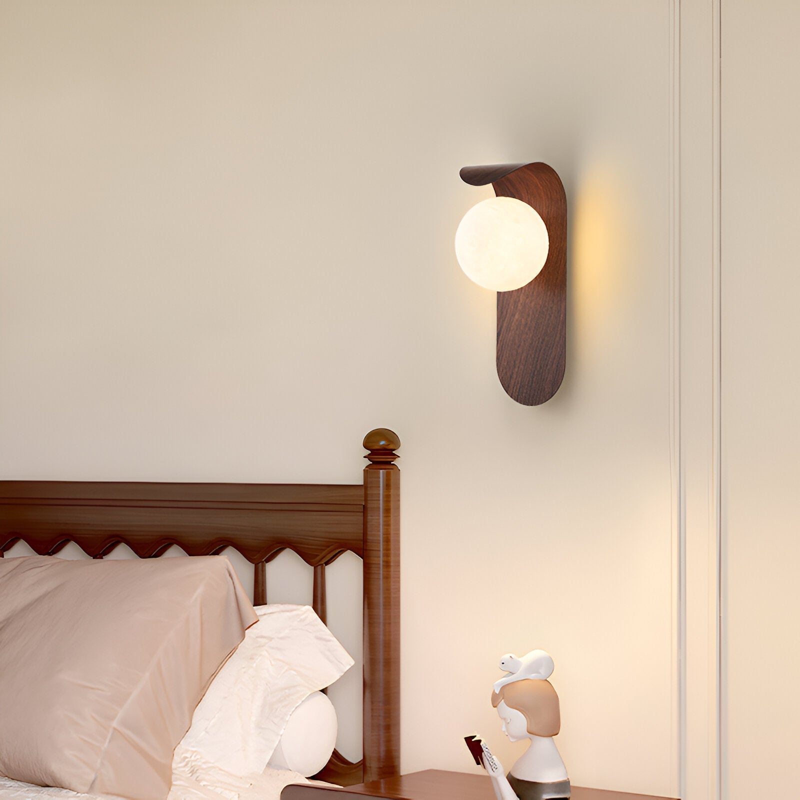 Nordic Wood Globe Wall Sconce LED 1-Light