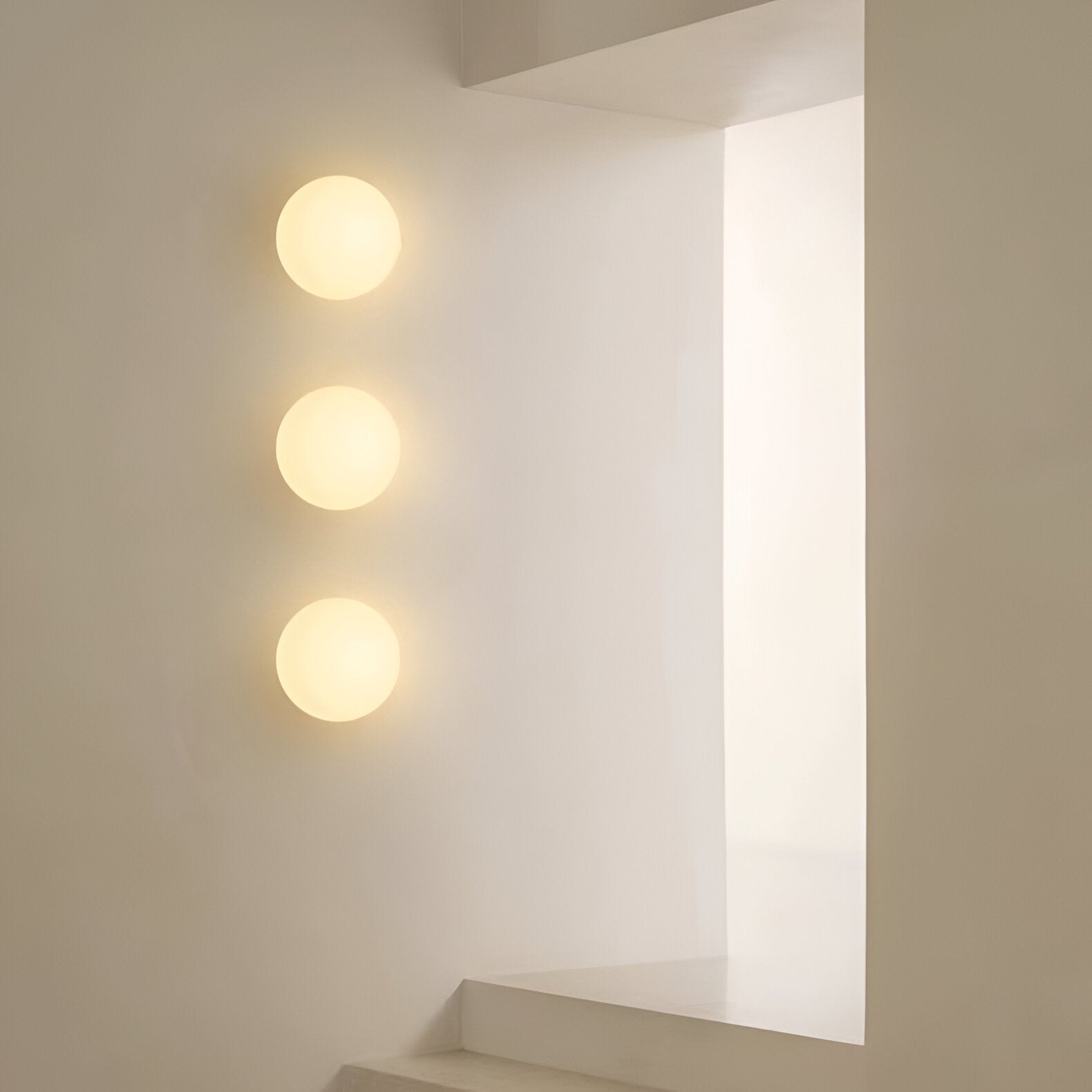 Minimalist Round Glass Wall Sconce LED 1-Light