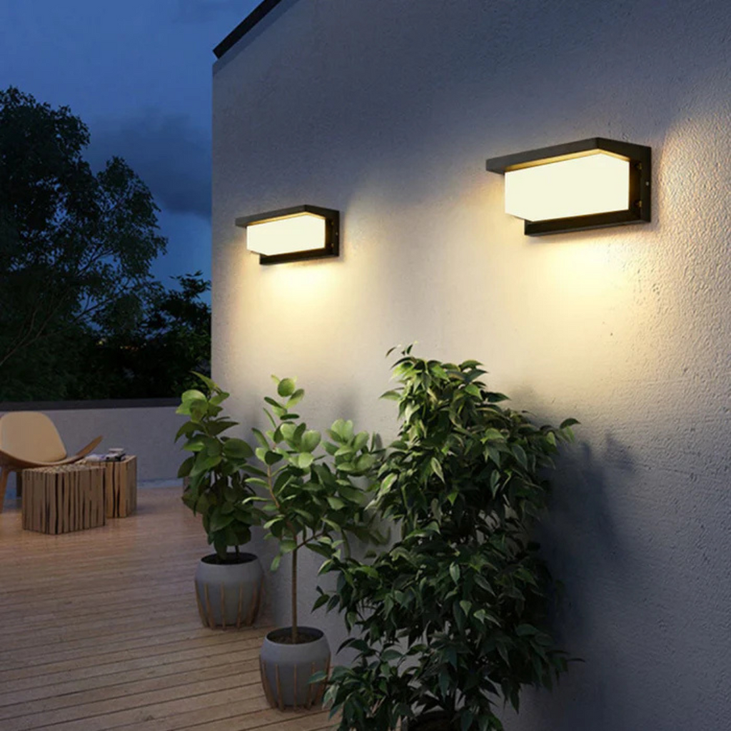 Outdoor Motion Sensor Wall Lamp – Energy-Efficient LED Exterior Wall Light for Gardens and Entrances