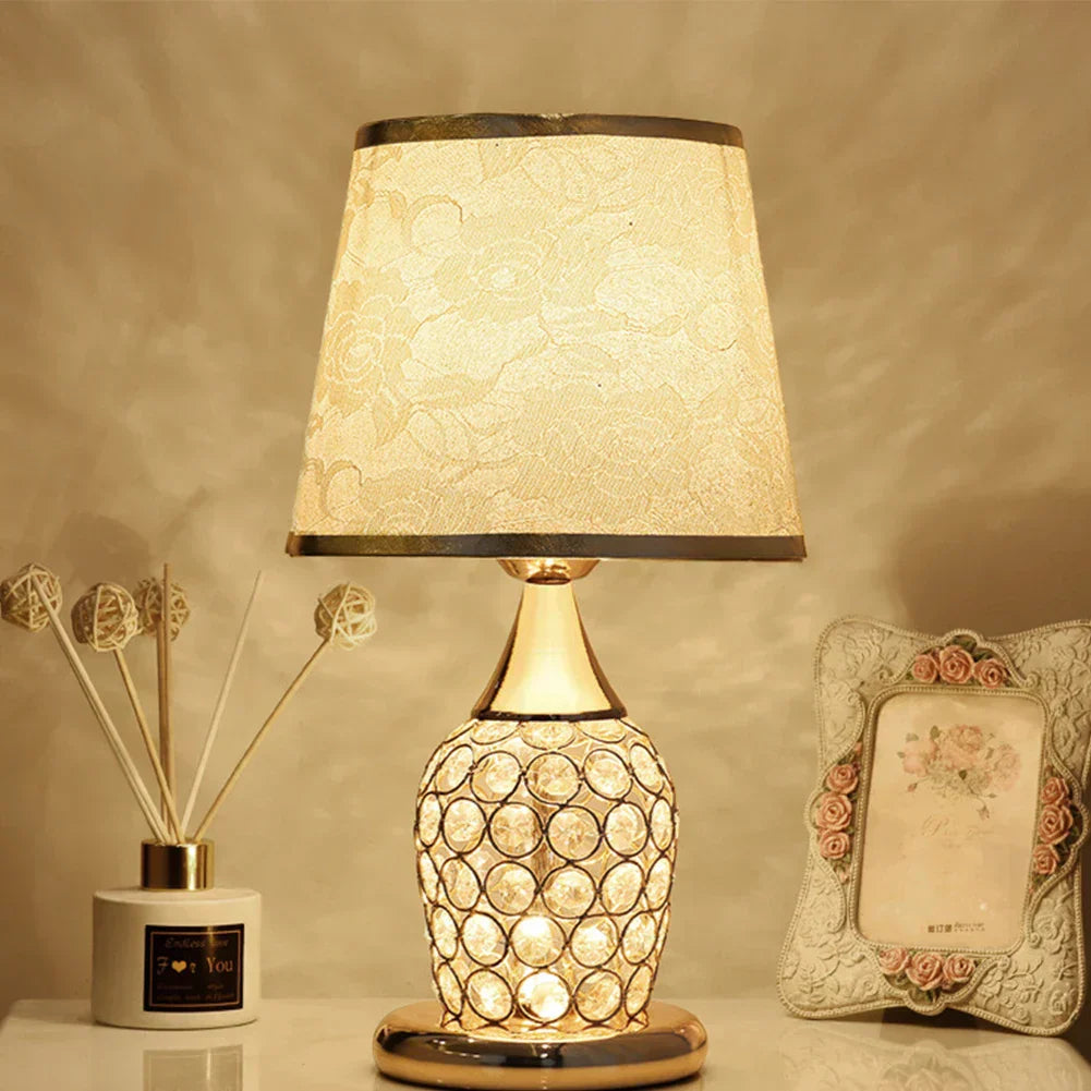 Guili | Stylish Lamp with Delicate Crystal Shine