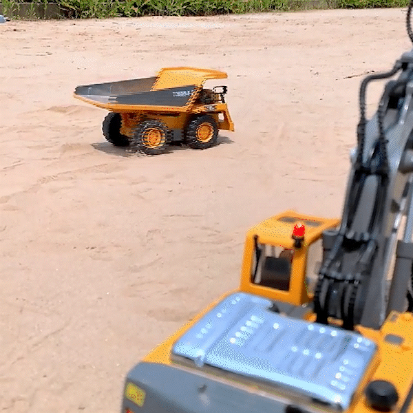 Guili | RC Truck | Adventurous - Rotation and Excavation in one Toy Vehicle