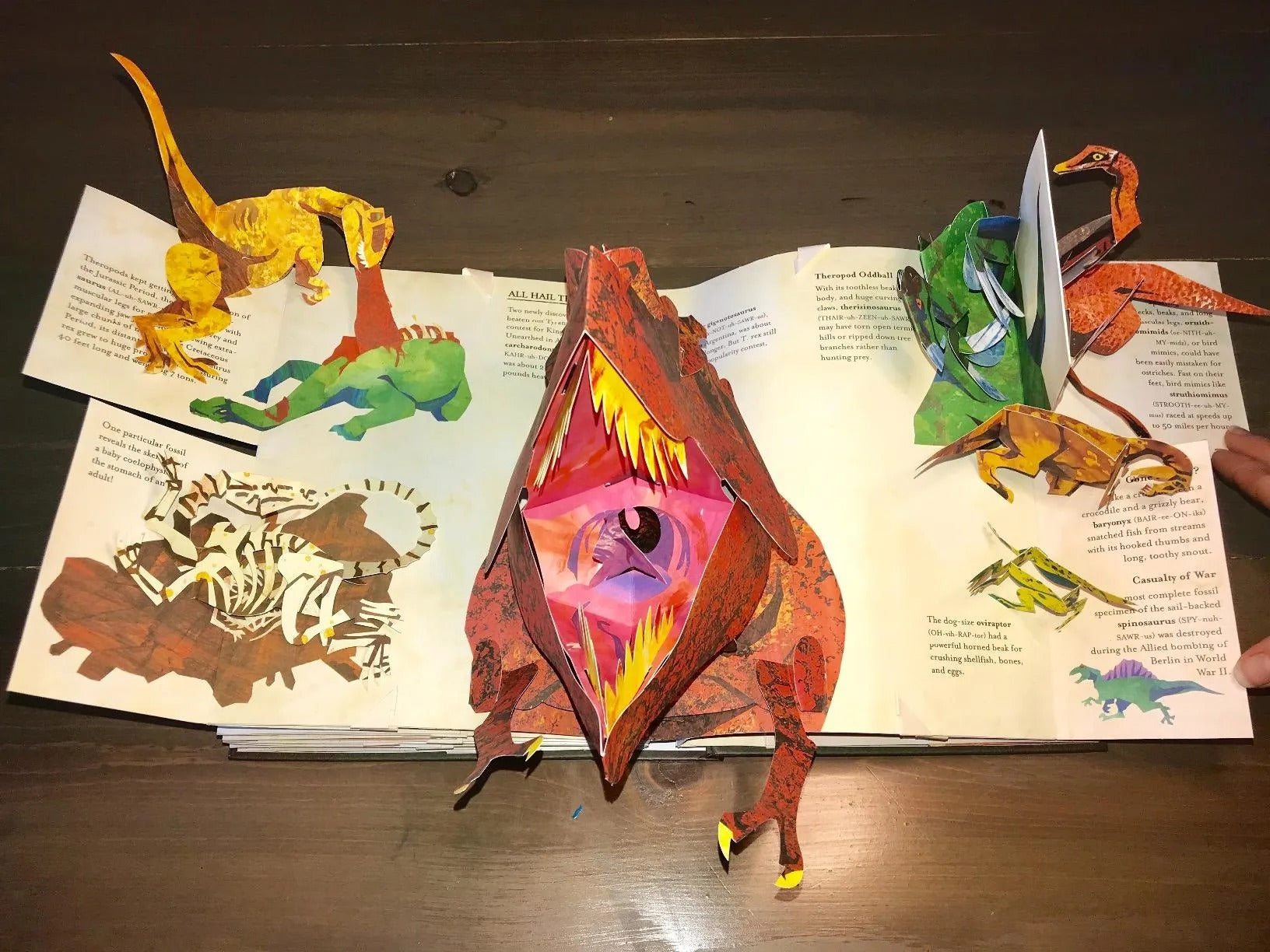 Guili  | 3D Pop-up Book Dinosaurs | Epic Adventure, Robert Sabuda & Matthew Reinhart Bestseller