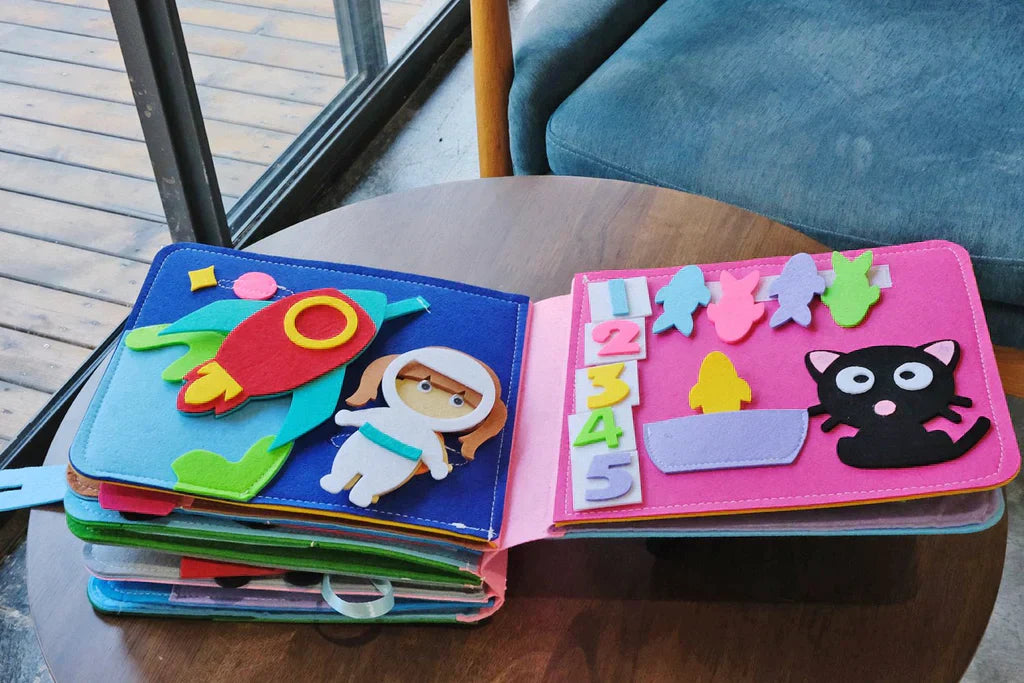 Guili | Montessori Preschool Pressure Board | Playful Learning Experience for your Baby - 3D Baby Storybook