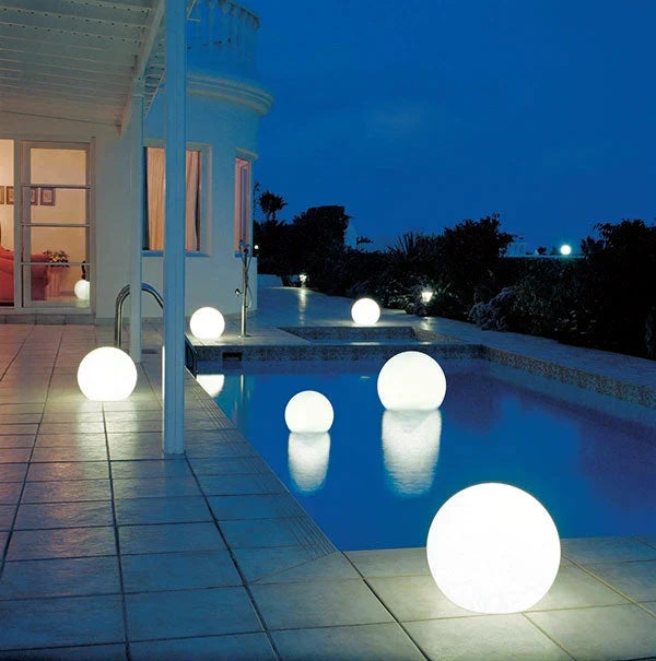 Modern PE Globe Outdoor Garden Light LED Rechargeable