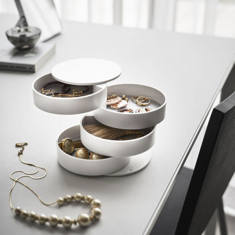 Guili | Twist Around Jewelry Organizer